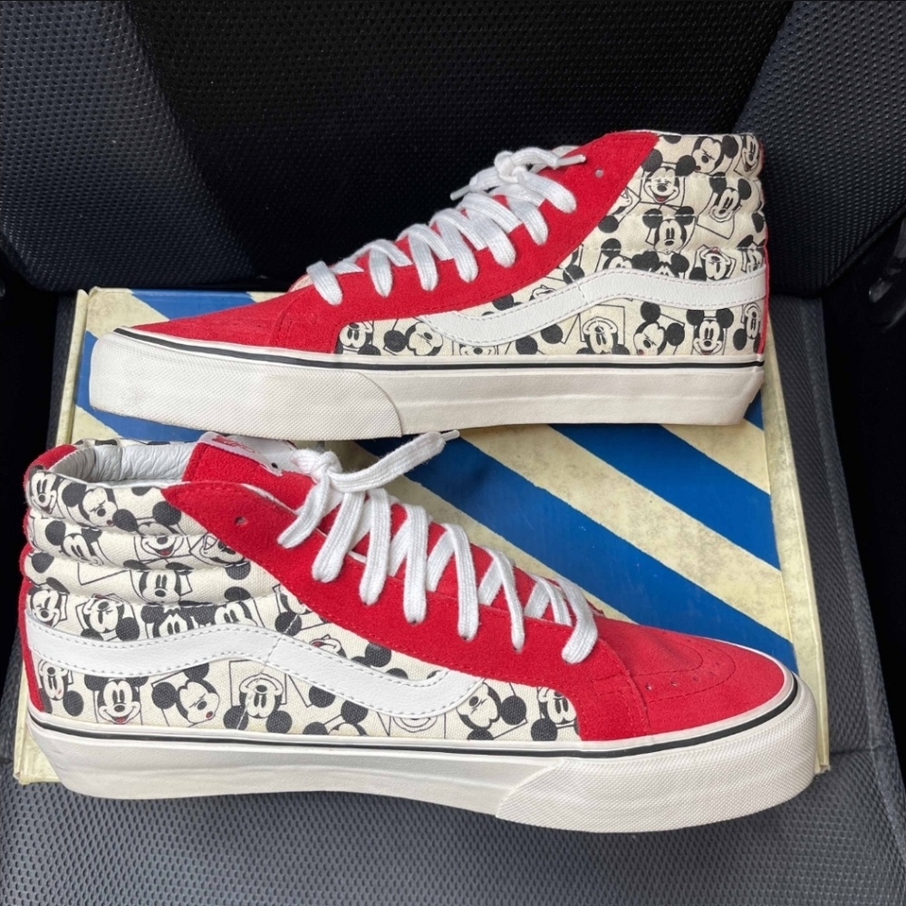 Red High-Top Sneakers Vans OG Sk8-Hi LX VN-0OZE8P1 Size 9.5 Mickey Mouse Disney - Picture 2 of 6